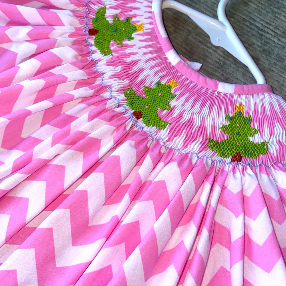 Smocked Pink Christmas Bishop Girl’s Dress.Worn once. Size 4 Animal & Smoke-free